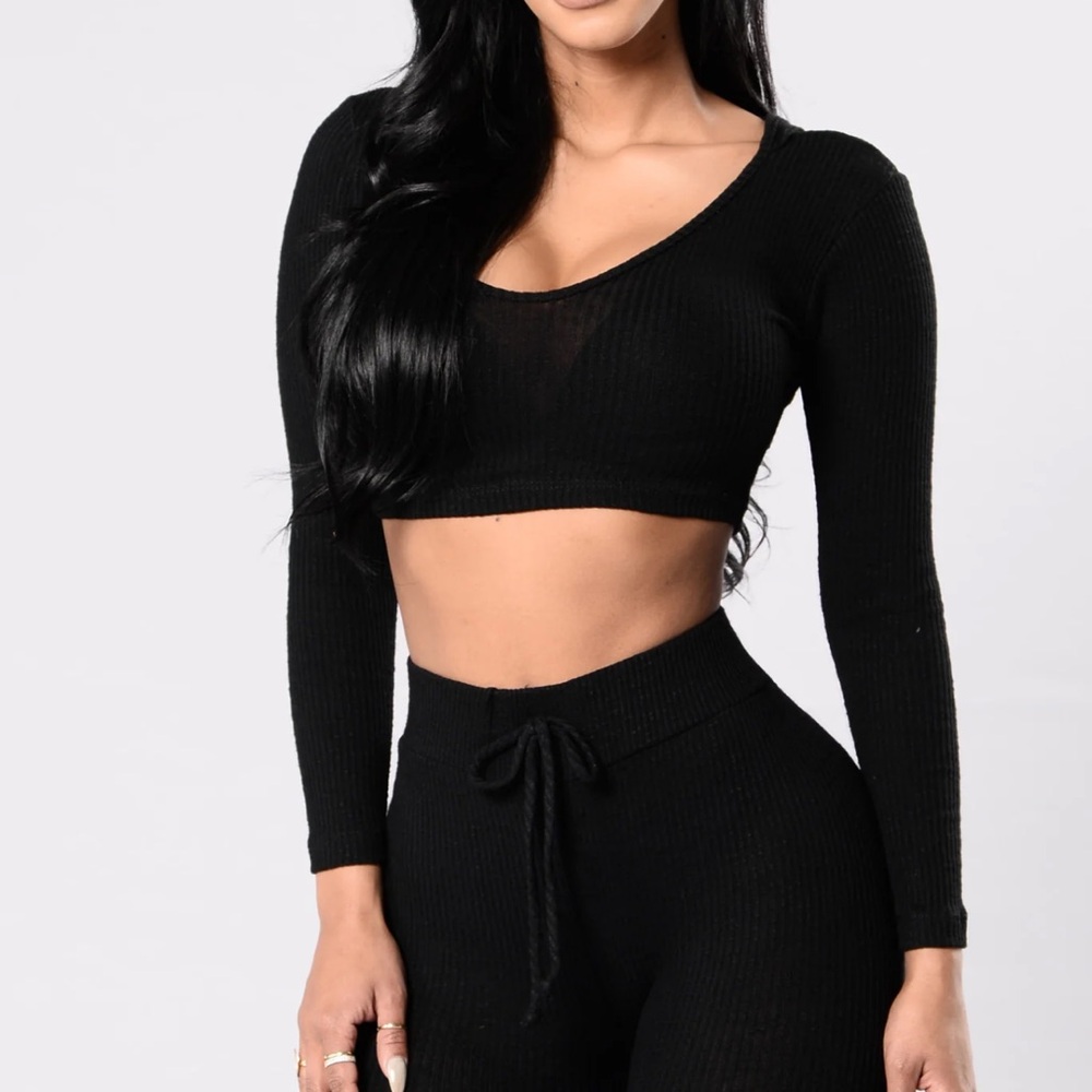 Wanderlust cropped hoodie